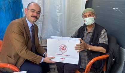 Doğanşehir Kaymakamı Sungur şehit babalarını ve Abdi Amca’yı unutmadı!