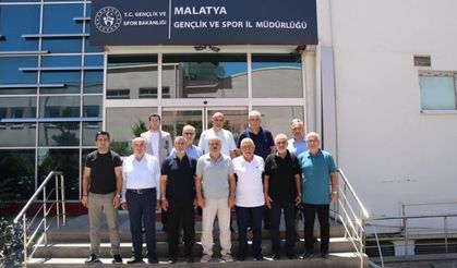 Malatya ASKF'den ilk resmi ziyaret! Amatör kulüplerin tesis ve ışıklandırma talebi masada