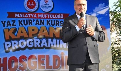 Kur’an kursu öğrencilerinden renkli ve anlamlı kapanış gösterisi