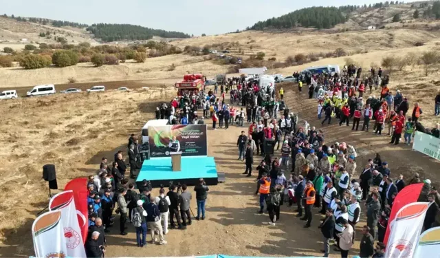 Malatya’da geleceğe nefes: 2 bin 200 fidan toprakla buluştu