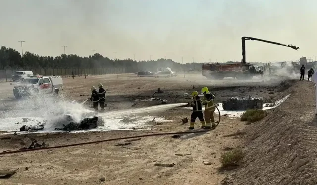 Hindistan’a ait Tejas savaş uçağı Dubai Airshow’da düştü: Pilot hayatını kaybetti