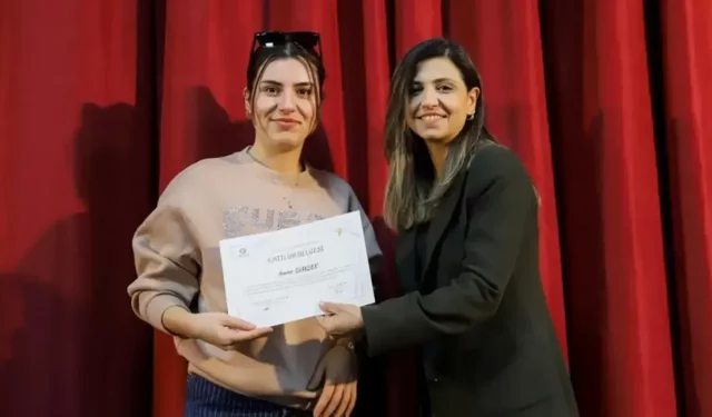 Diyarbakır Büyükşehir Belediyesinden kadınlara dijital eğitim desteği