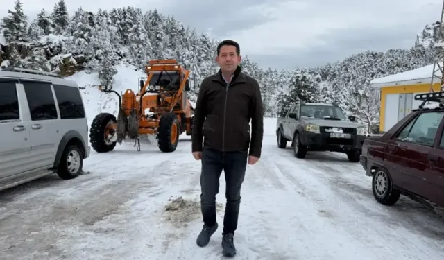 Feke’de karla kapanan yollar ekiplerin çalışmasıyla açıldı