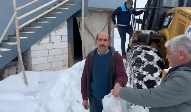 Battalgazi’de kar engeline rağmen umut yolu açıldı