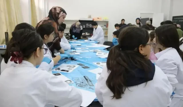 İnönü Üniversitesi’nde “Özgün Baskı Resim Atölyesi” etkinliği