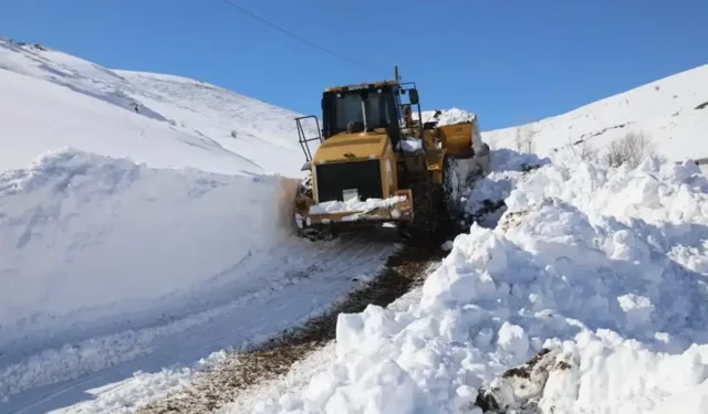 Battalgazi’de kırsalda karla mücadele: 28 kilometre yol açıldı