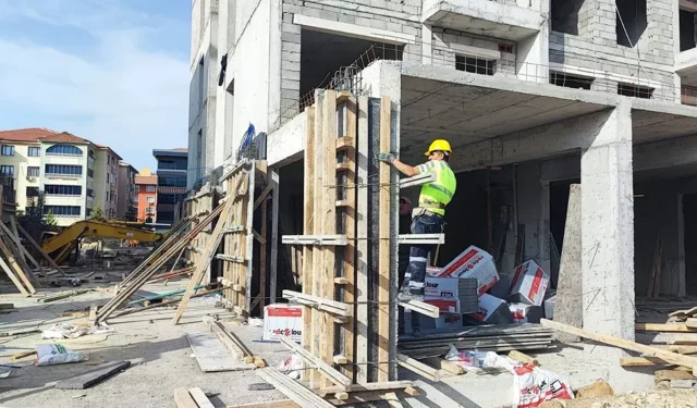 Malatyalı 1 milyon TL’lik ek yükün altında bırakılamaz