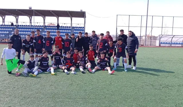 Battalgazi Belediyespor U16’da şampiyon