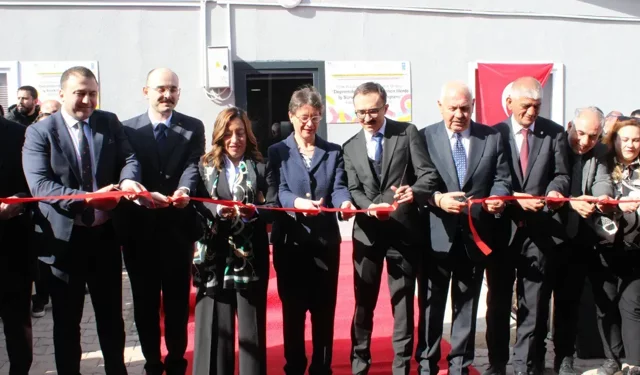 Fransa’dan Malatya'ya destek: Doğanşehir'de ‘ortak hayaller’ merkezi açıldı