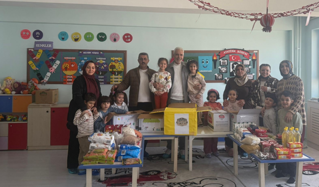 Minik kalplerden büyük dayanışma! Malatya’da anasınıfı öğrencilerinden Ramazan kolisi