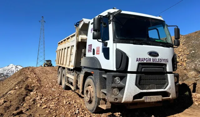 Arapgir’de yol açma ve düzenleme çalışması gerçekleştirildi