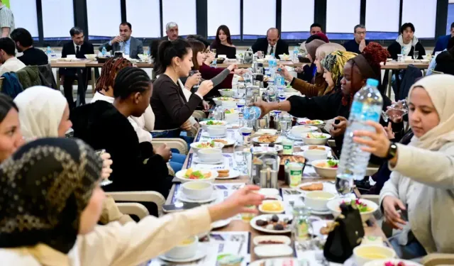 36 ülkeden gelen uluslararası öğrenciler Yeşilyurt’ta ramazan sofrasında buluştu