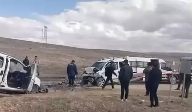 Malatya'da Feci Kaza: İki Araç Kafa Kafaya Çarpıştı! Çok Sayıda Yaralı Var