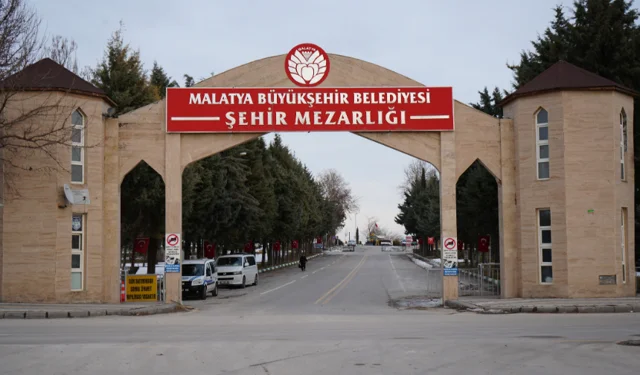 Malatya’da 6 kişi son yolculuğuna uğurlandı