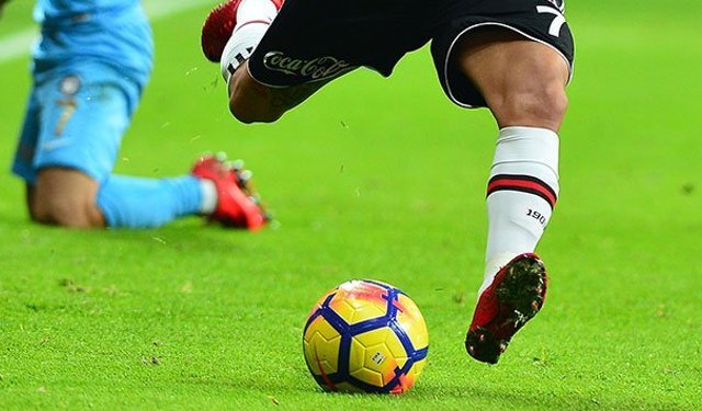 Bugün kimin maçı var? 15 Nisan maç programı ve kanalları