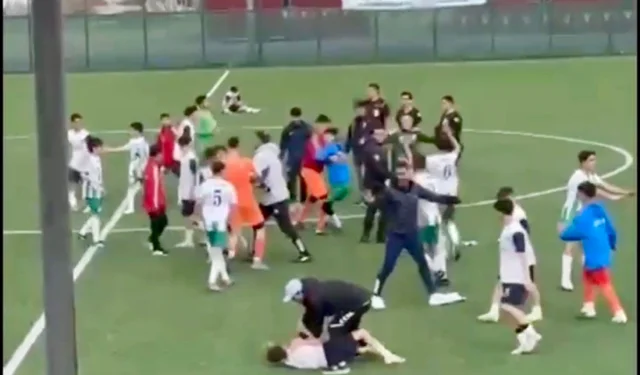 U-14 Gelişim Ligi’nde bitiş düdüğüyle yeşil saha karıştı