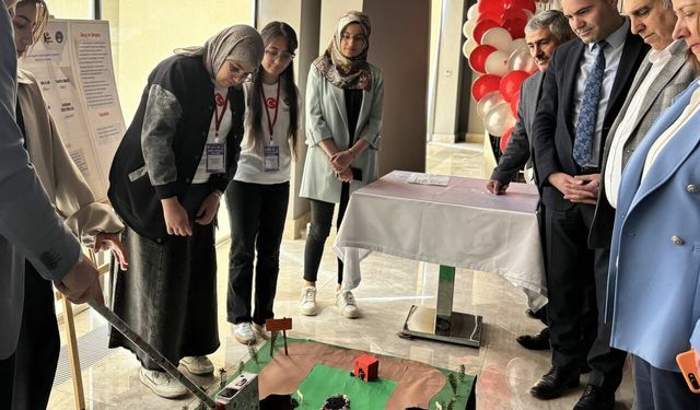 Arapgir'de bilim şöleni: Fen Lisesi öğrencilerinden 19 proje!