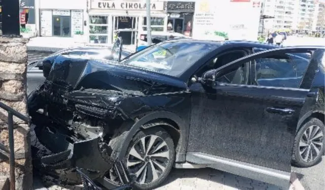 Elazığ’da korkutan kaza: 3 yaralı