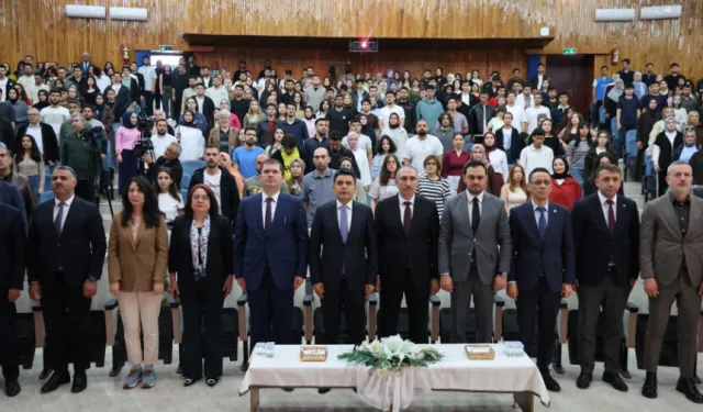 Elazığ'da 'Türkiye Yüzyılında Ulaştırma Vizyonu' programı gerçekleştirildi