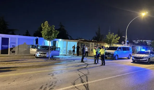 Güney Kuşak Yolu’nda kaza! Ortalık savaş alanına döndü