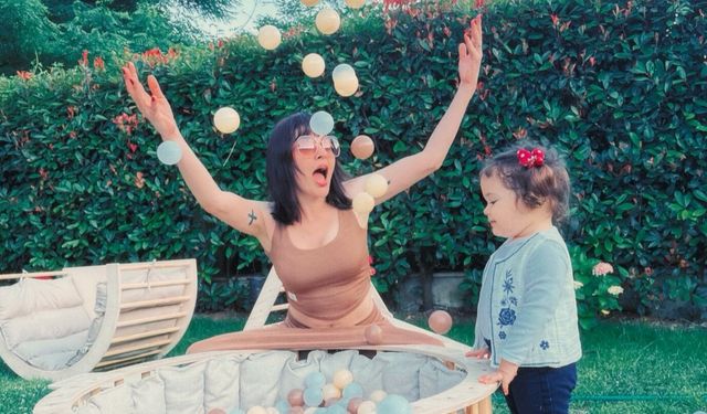 Sosyal Medyayı Sallayan Paylaşım: Anne Gonca Vuslateri ve Kızı Asya Mone'nin En Sevimli Halleri!