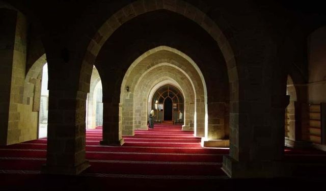 Malatya'daki 800 yıllık mabette Hz. Muhammed şifresi