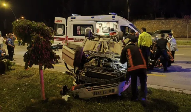 Tecde’de geceyi bölen kaza! 2 kişiyi itfaiye ekipleri araçtan zor çıkardı