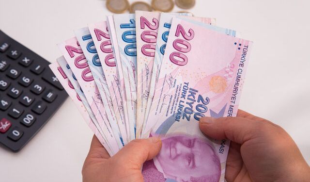 Emekli maaş farkları ne zaman yatacak? Ödeme takvimi belli oldu mu?