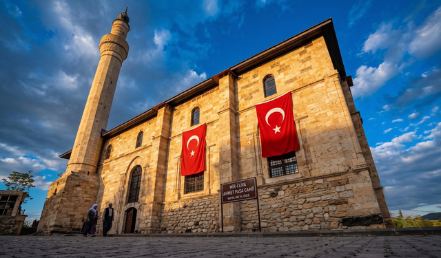 683 yıl önce geometriyle yazılan tarih: Malatya Arapgir’in kubbesiz hakikati!