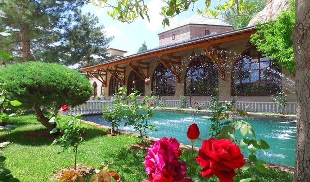 Darende’nin gelecek haritası çizildi: Tarihi miras esnafın ve gençlerin kazancına nasıl dönüşecek?