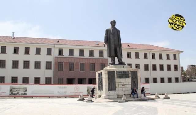 İnönü Heykeli tartışmalarına son nokta: Devlet değil, Malatya halkı yaptırdı!