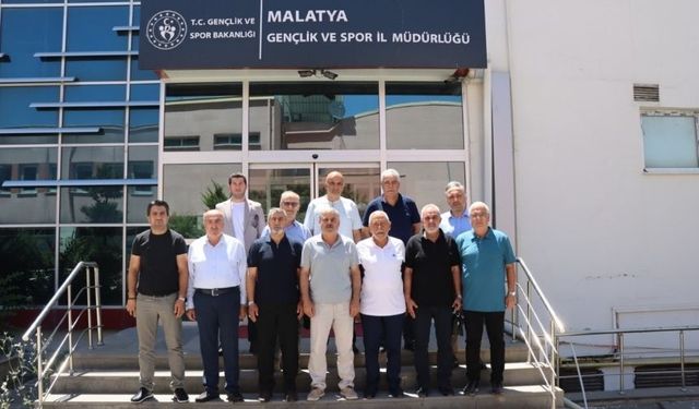 Malatya ASKF'den ilk resmi ziyaret! Amatör kulüplerin tesis ve ışıklandırma talebi masada