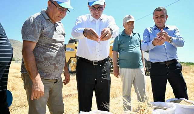 Malatya Yeşilyurt Belediyesi'nden üreticiye dev destek: Ücretsiz arpa dağıtılacak!