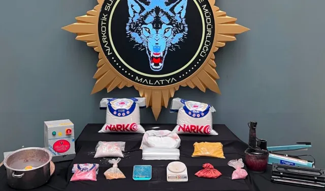 Malatya’dan İstanbul’a tarihi narkotik operasyonu: Yüksek miktarda ham madde ele geçirildi