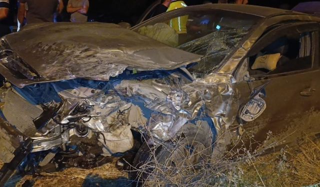 Doğanşehir’de feci kaza: TIR ile iki otomobil çarpıştı, 7 yaralı