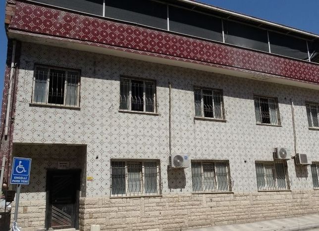 Malatya'da temel kazısı felakete davetiye çıkardı: Mühürlenen binadan parçalar kopmaya başladı!