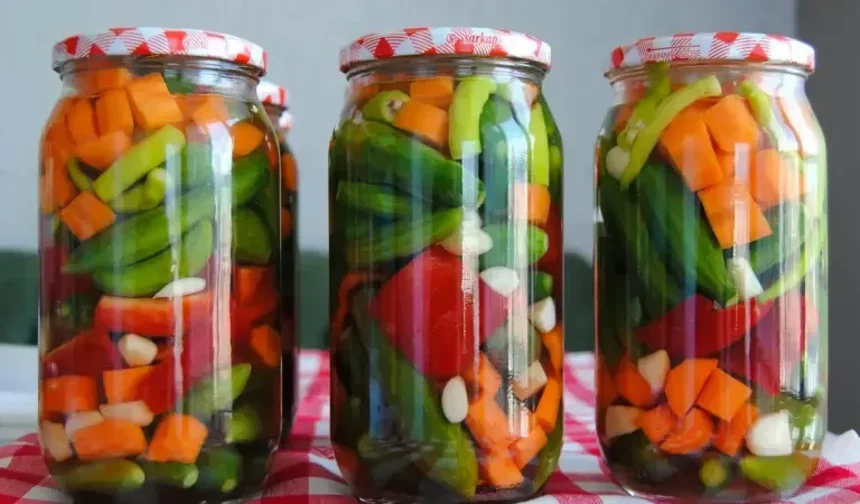 Malatya’da kış sofralarına turşu hazırlığı başladı