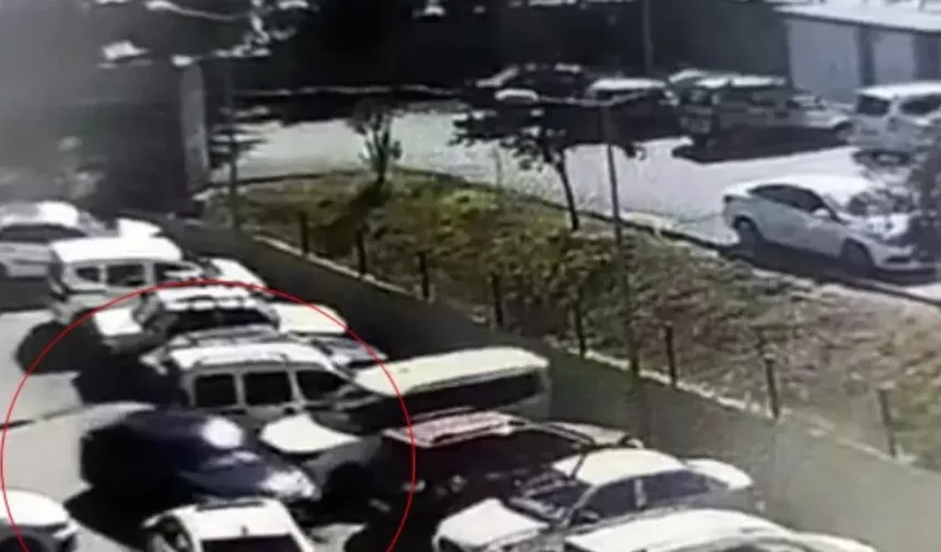 Eylül ayında yaşanan kazanın görüntüleri ortaya çıktı: Direksiyon başında kalp krizi geçiren sürücü 7 araca çarptı