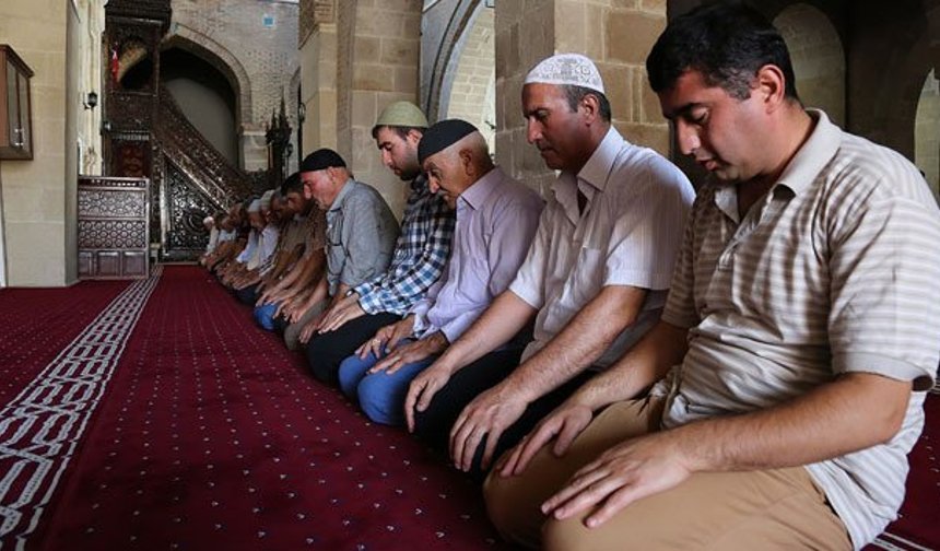 Malatya namaz vakitleri 16 Nisan 2026: Fitre cami verilir mi?