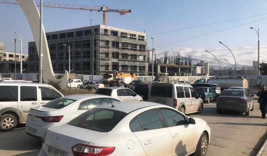 Akpınar–Fatih Lisesi hattında yol mesaisi başladı