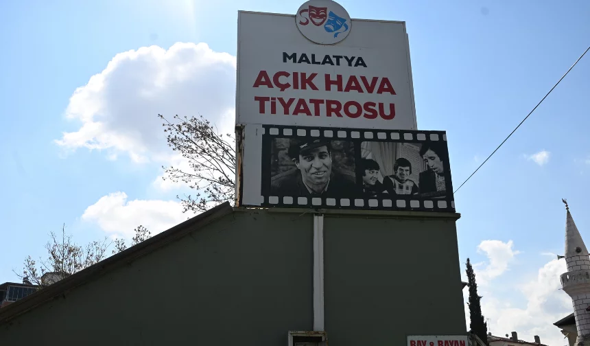 Alkış seslerinin yerini çöpler mi alacak! Amfi Tiyatro kaderine terk edildi