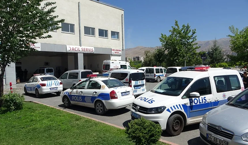 Malatya’da iki otomobil çarpıştı: 2 kişi yaralandı