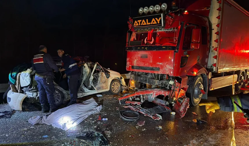 Kazak Tüneli’nde korkunç çarpışma: Ölü ve yaralılar var