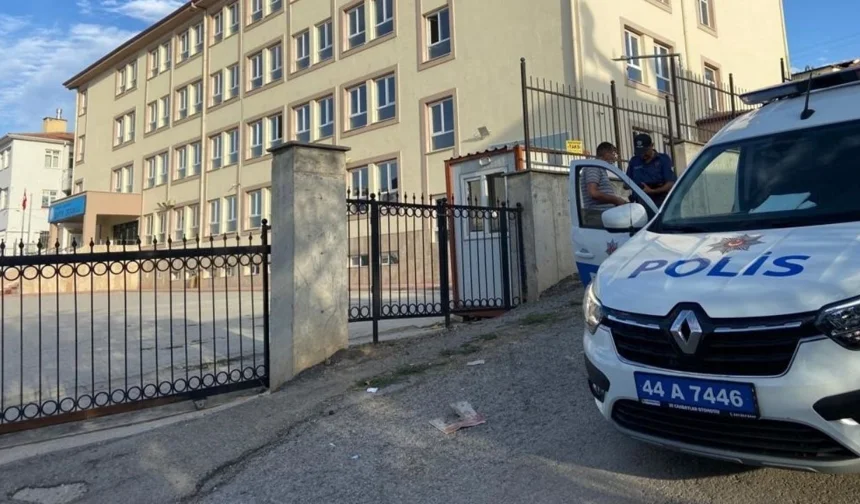 Malatya’da okul kapılarına çelikten zırh: 896 personel nöbette