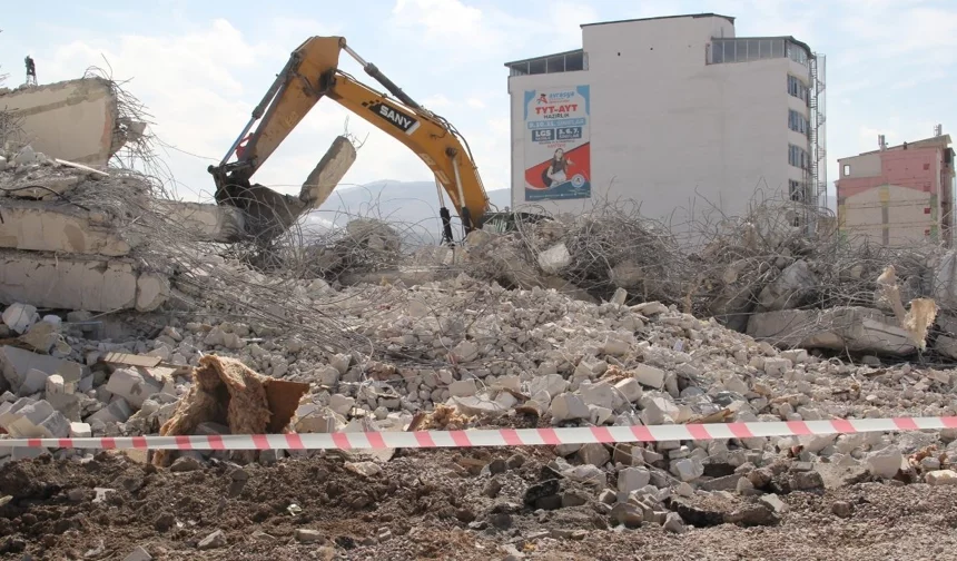 Malatya’da YİKOB’a operasyon: 2,5 milyarlık şüpheli ödeme, kayıp hurda iddiası