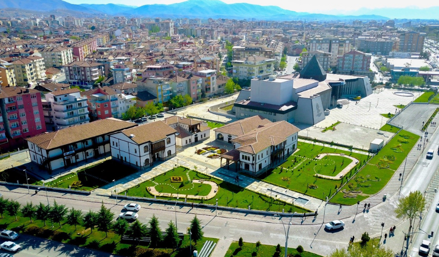 Bugün Dünya Malatyalılar Günü: Malatya için gurur günü