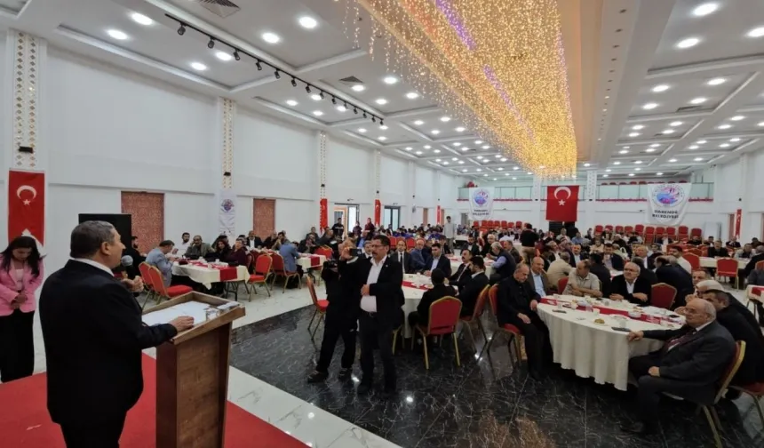 Darende’de geleneksel bayramlaşma programına yoğun katılım