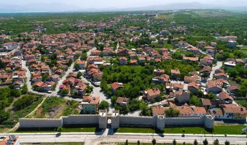 Hekimhan mı Darende mi? Zirve yarışında sadece 32 kilometre fark var!
