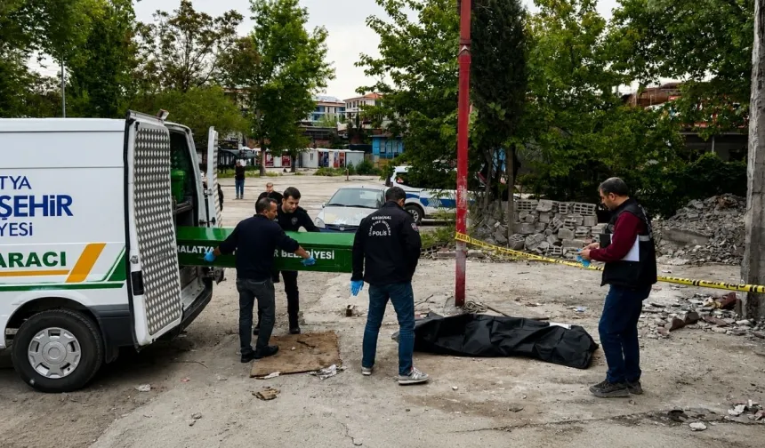 Küçük Sanayi Sitesinde kablo dehşeti! Hasarlı bölgede "hurda" mesaisi ölümle bitti
