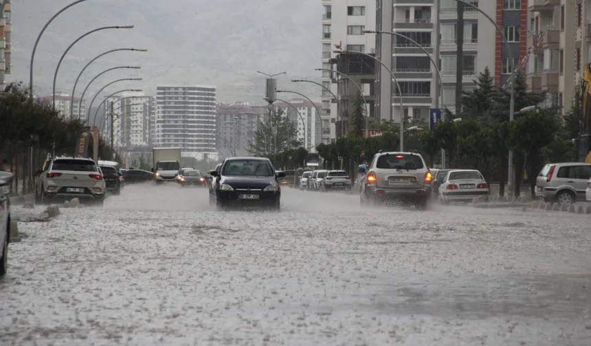 Malatya’da gök gürültülü dolu mesaisi başlıyor!